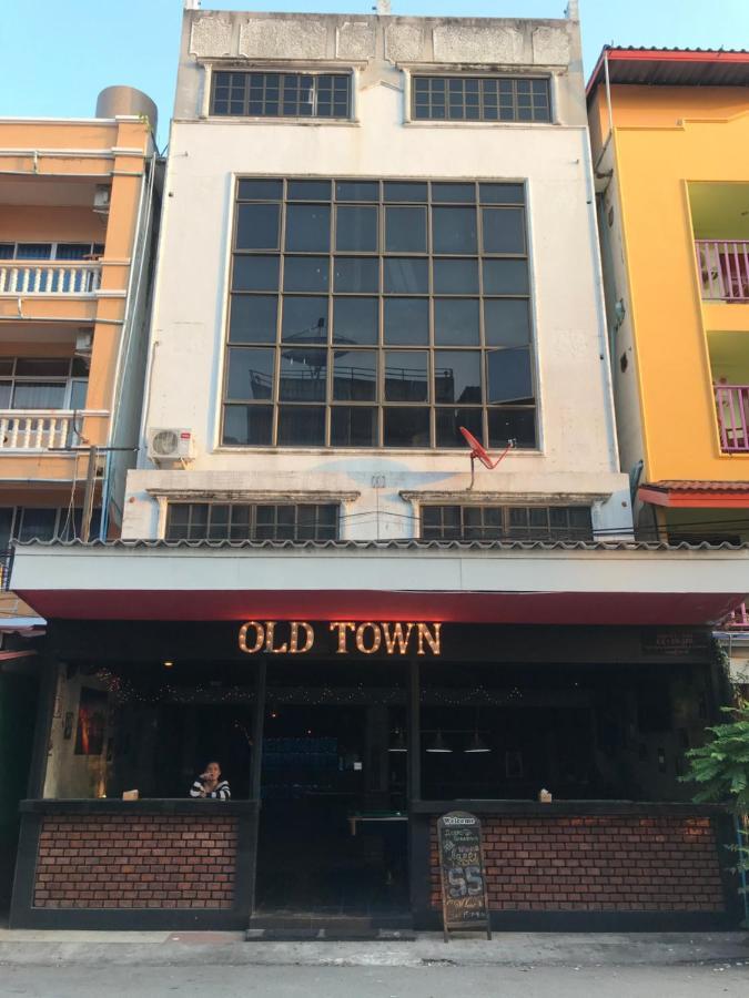Hotel Old Town Jomtien Beach Esterno foto